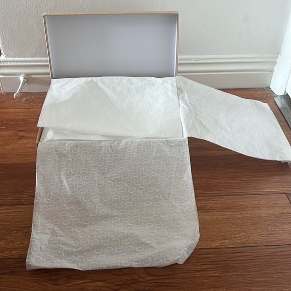 Louboutin BOX ONLY - Picture 6 of 6